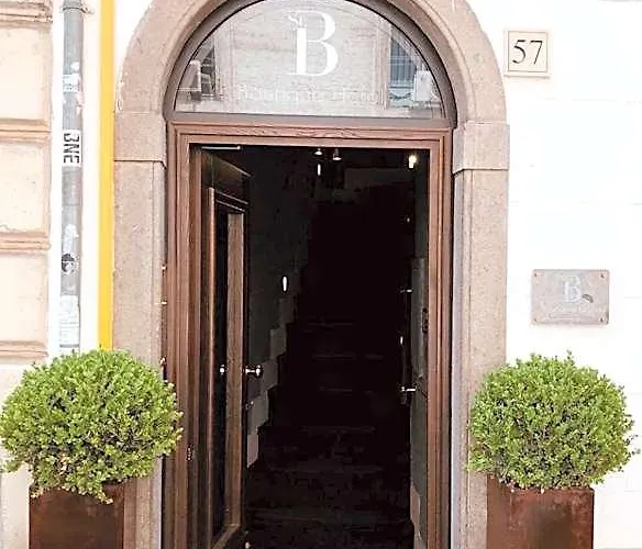 Saint B Boutique Stb